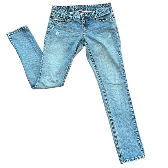 Amethyst Jeans Denim - Vintage Amethyst light wash distressed jeans